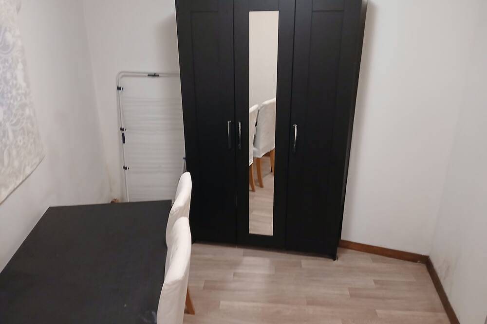 Appartement entier, Petit Appartement Rdc in Liège, Région de Liège