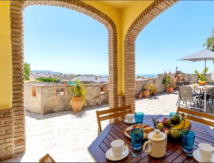 Chalet para 6 personas, con terraza además de vistas y piscina en Sierra de Tejeda Almijara y Alhama - 2