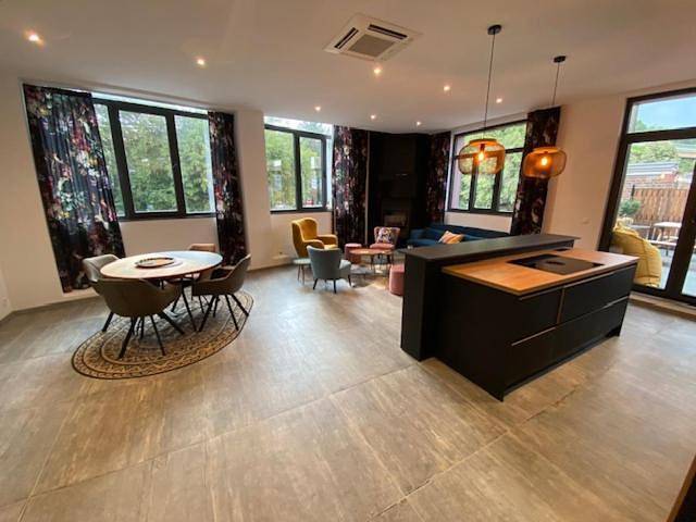 Gîte pour 4 personnes, avec terrasse ainsi que jacuzzi et sauna à Verviers - 2