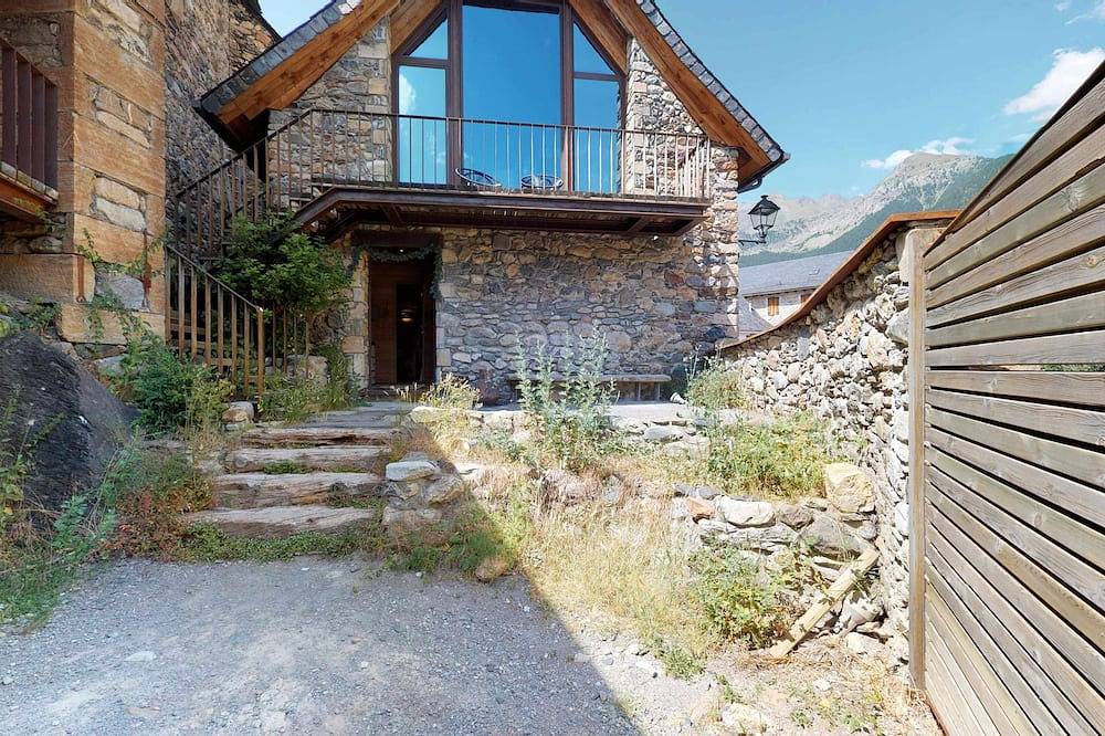 La Borda de Zarrastiecho en Sallent de Gállego_ Grupos de Amigos o Familias in Formigal (Ski), Sallent de Gállego