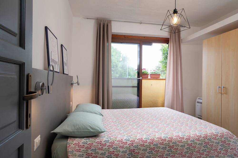 Appartamento comodo e funzionale a 5 minuti dal mare e dal centro del paese in Cannigione, Arzachena