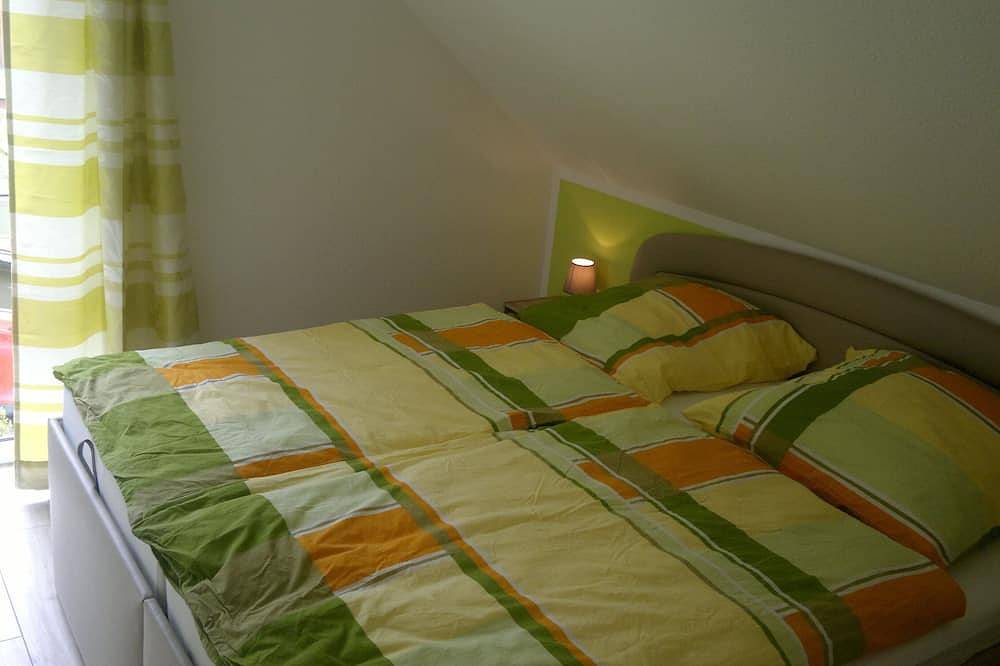 Ganze Wohnung, Moderne und ruhig gelegene Ferienwohnung in Nieste bei Kassel in Nieste, Hessisches Bergland