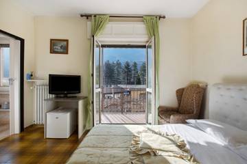 Gîte pour 2 personnes, avec balcon à Aoste