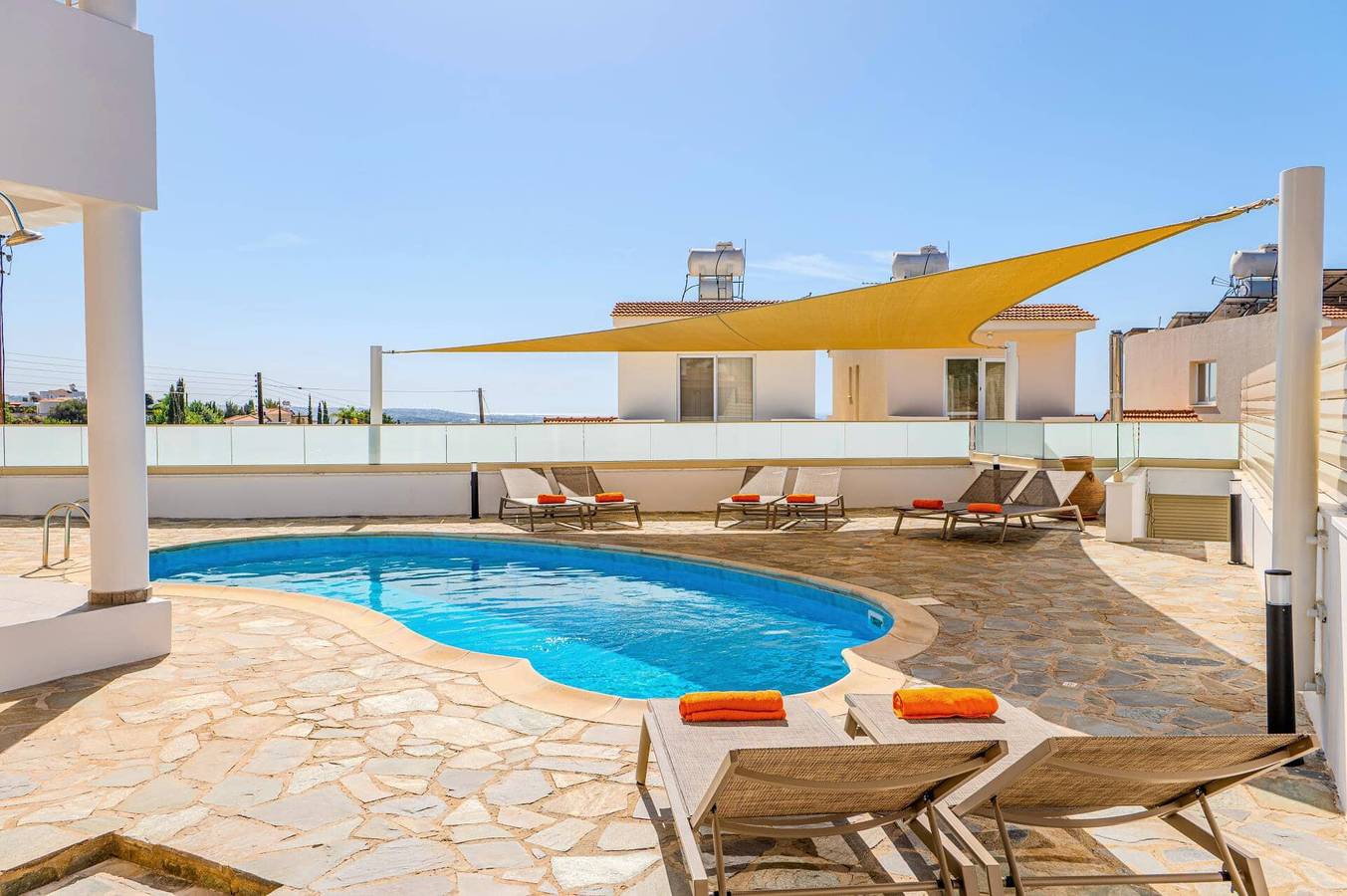 Villa für 8 Personen mit Garten in Peyia, Südzypern