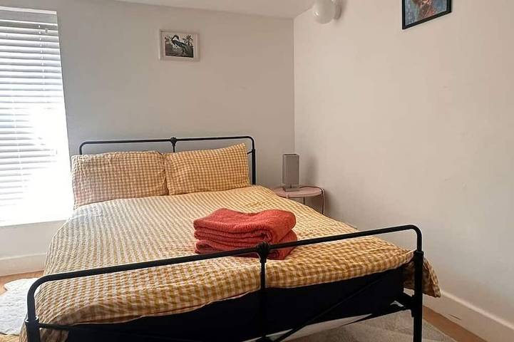 Ganze Wohnung, Athelstan by the Lido | Winter Gardens & Beach in Botany Bay, Kent