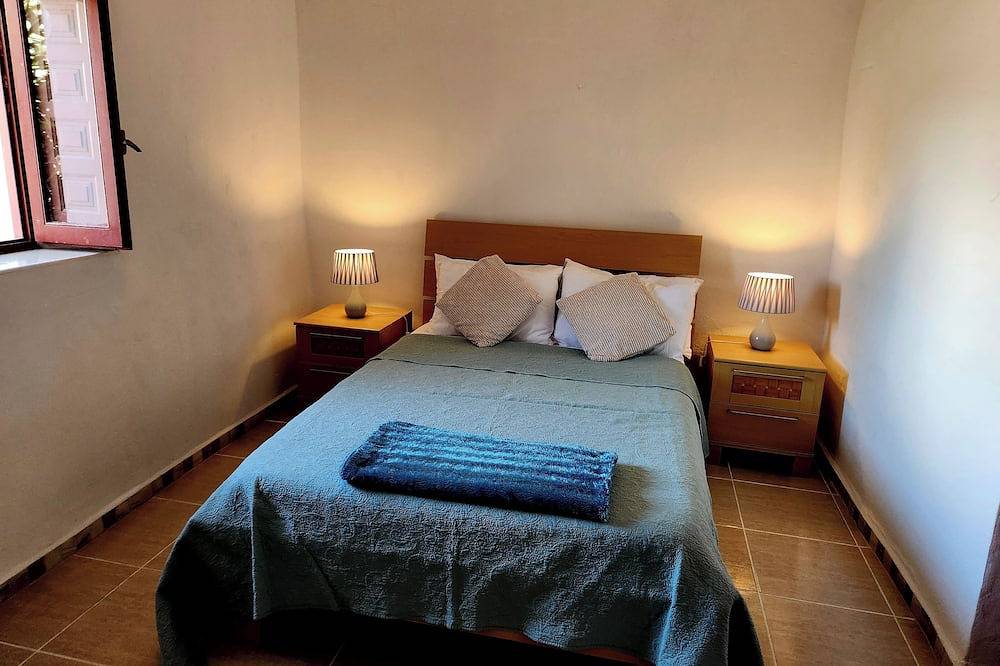 Geheel appartement, Casita-1 To 2Guests-Pool-Patio-Bbq-Parking in Huércal-Overa, Almería Provincie