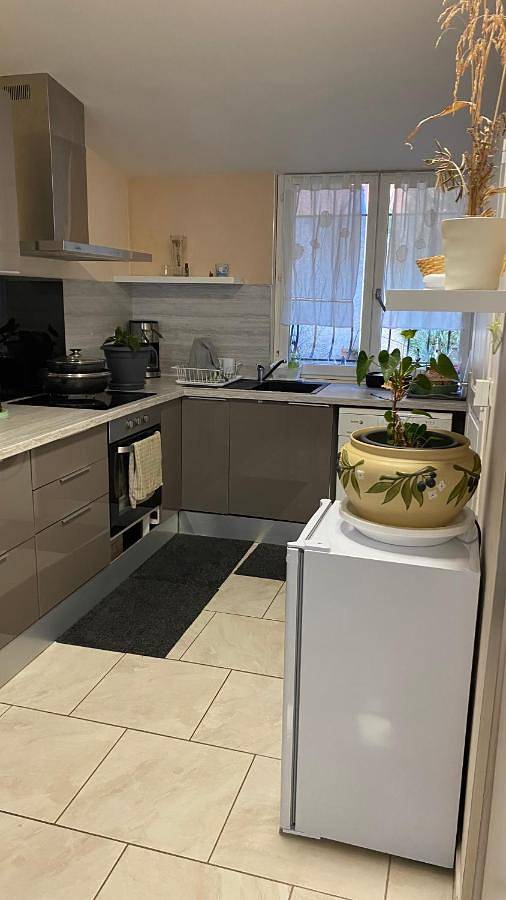 Gîte pour 2 personnes, avec terrasse à Meyzieu - 2