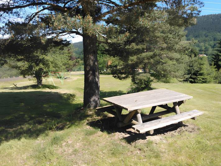 Gite N°6 avec jardin partagé in Vollore-Montagne, Parc Naturel Régional Livradois-Forez