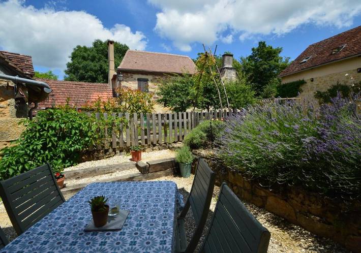 Location de vacances pour 3 personnes, avec Jardin à Badefols-d'Ans