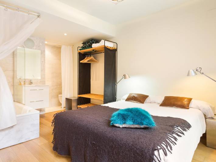Ganze Ferienwohnung, My Space Barcelona Wohnung mit privater Terrasse und Schwimmbad nahe dem Strand in Barcelona Zentrum, Barcelona