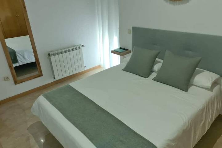 Ganze Wohnung, Apartamento entero, amplio, sin escaleras, seguro, confortable. in San Sebastián de los Reyes, Área Metropolitana de Madrid
