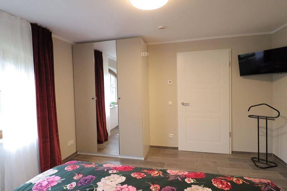 Ganze Wohnung, Ferienwohnung Weinbergsliebe - Wunderschöne Ferienwohnung am Weinberg in Rümmelsheim, Landkreis Bad Kreuznach