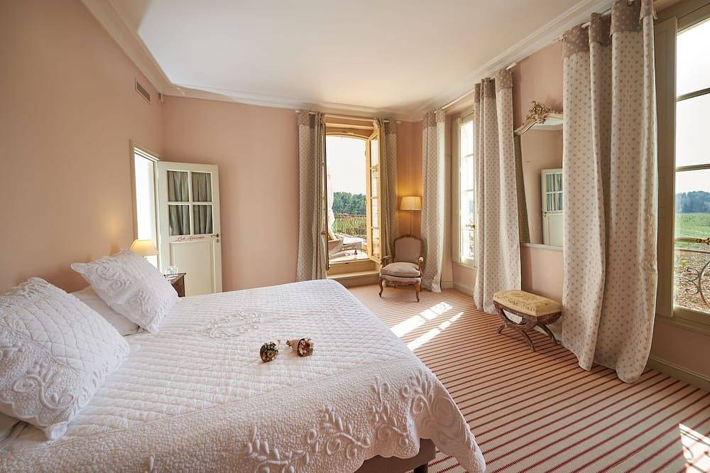 Beautiful Chateau rental in Provence in Sorgues, Vaucluse