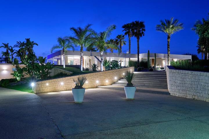 Villa für 6 Personen, mit Pool - 1