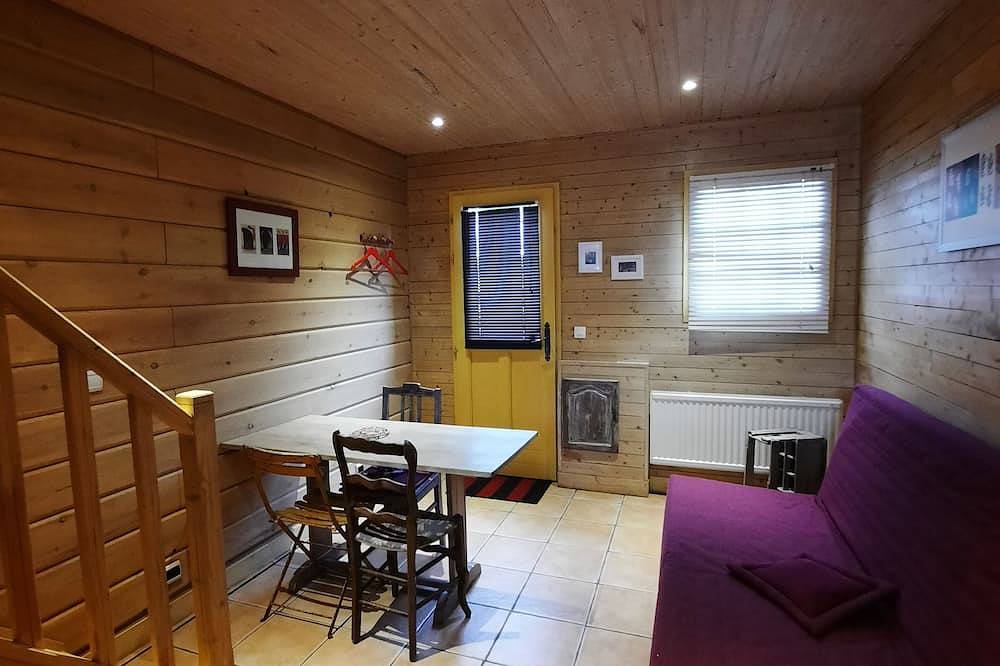 Gîte le Deauville duplex 2/4 pers piscine + sauna in Fatouville-Grestain, Côte de Grâce