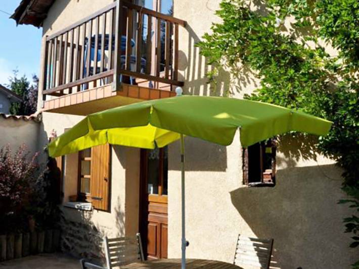 Gîte pour 5 personnes, avec Balcon ainsi que Terrasse et Jardin