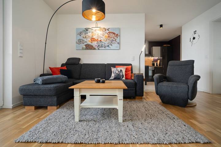 Ferienwohnung für 3 Personen, mit Terrasse und Sauna sowie Seeblick