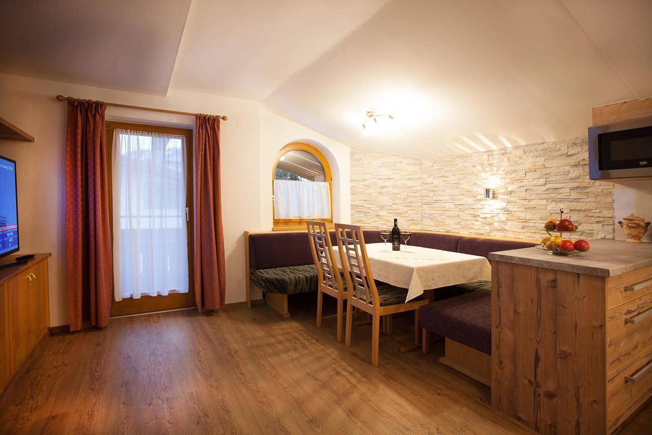 Ganze Ferienwohnung, Appartement 2-4 Personen in Rechenau, Sölden (Österreich)