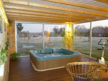 Chambre d’hôte pour 5 personnes, avec jacuzzi et jardin à Saint-André-de-Lidon