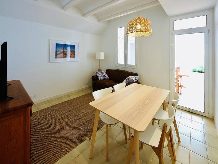 Ganze Ferienwohnung, Ferienwohnung für 4 Personen mit Balkon/Terrasse in Platja des Monestri (Calonge), Calonge