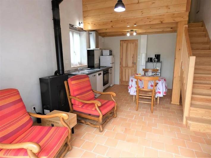Gîte pour 2 personnes, avec jardin et vue, adapté aux familles à Pey - 2