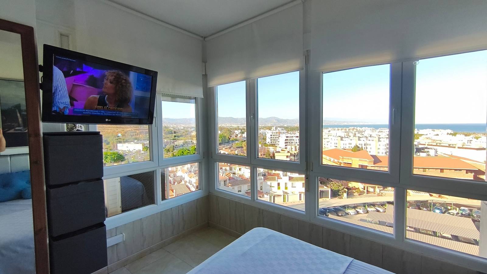 Apartamento entero, Apartamento 'La Colina' con vistas al mar, Wi-Fi y aire acondicionado in La Colina Torremolinos, Torremolinos