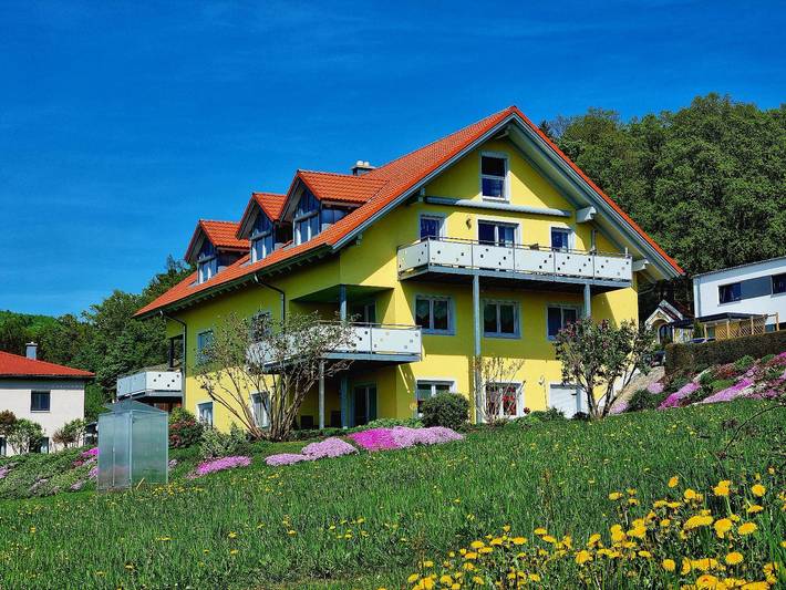 Ferienwohnung für 4 Personen, mit Balkon und Balkon/Terrasse sowie Terrasse und Garten in Waldmünchen - 3