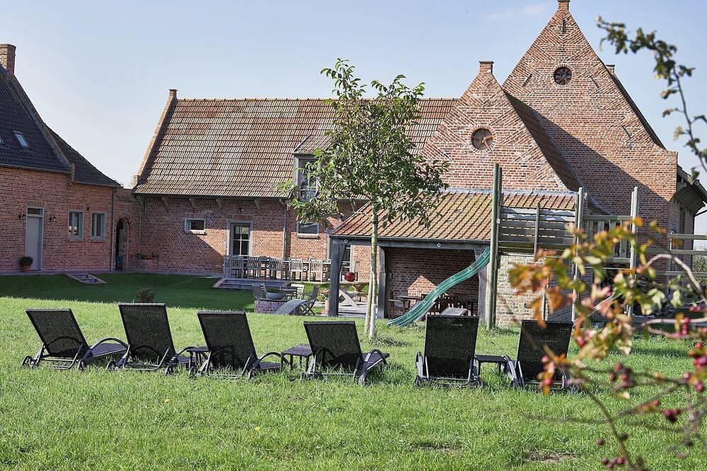 Diksmuide Landhuis met Spelen in Diksmuide, West-Vlaanderen