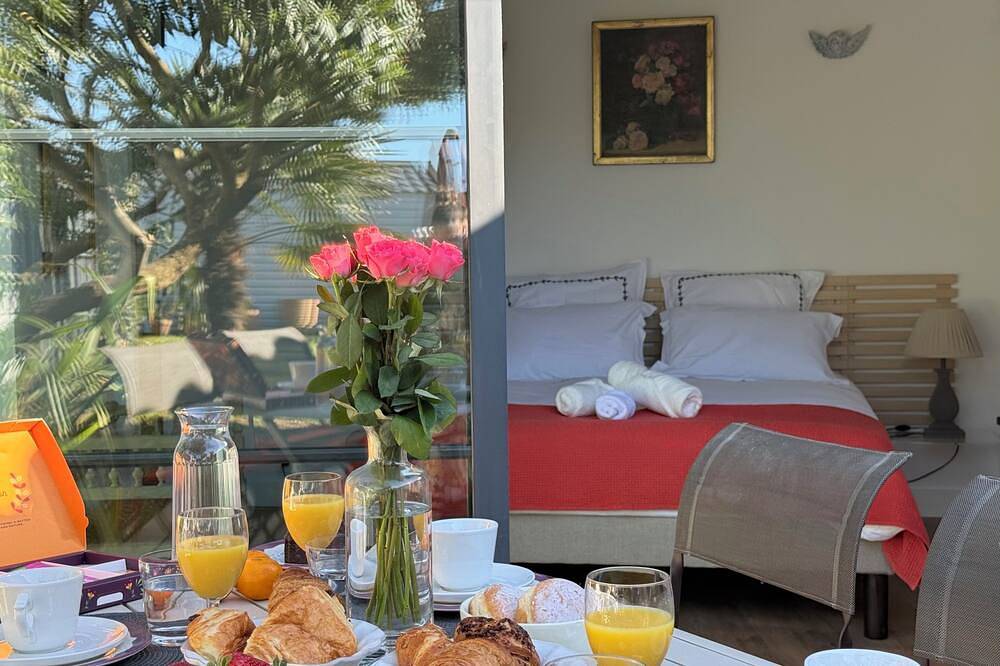 Evasion-House 2 bedrooms, terrace, garden, wifi in Lagord, Región de La Rochelle