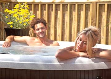 Chalet for 4 People in South-Wales, Pembrokeshire, Photo 2