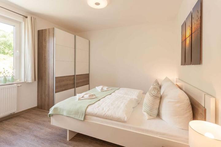 Villa für 4 Personen, mit Balkon und Seeblick sowie Ausblick auf Rügen - 4