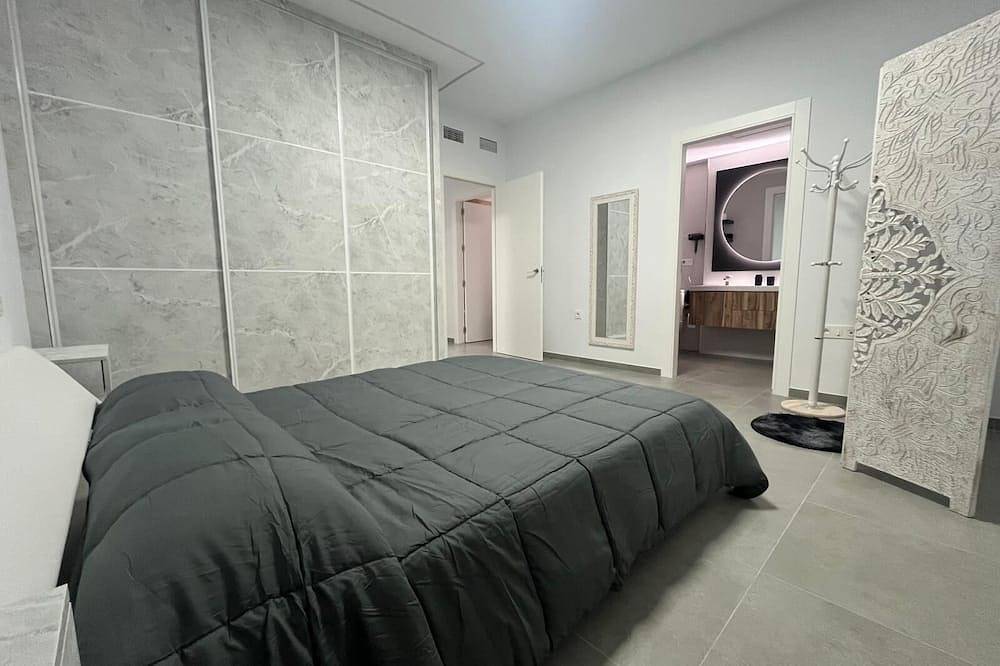 Entire apartment, Lujo en el centro con parking privado 2 in Adra, Costa de Almería