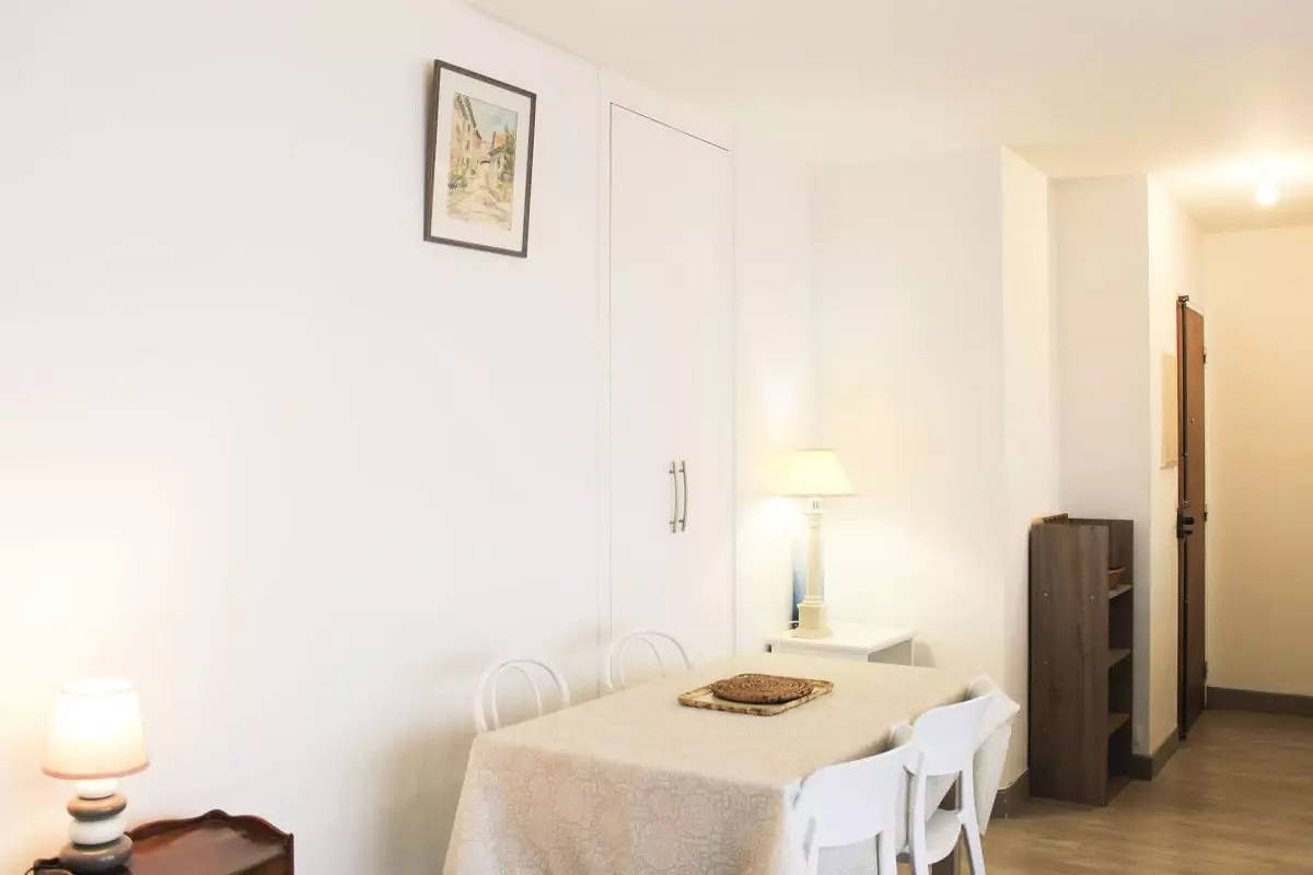 Estudio entero, Studio pour 2 Personnes in Vincennes, Valle del Marne