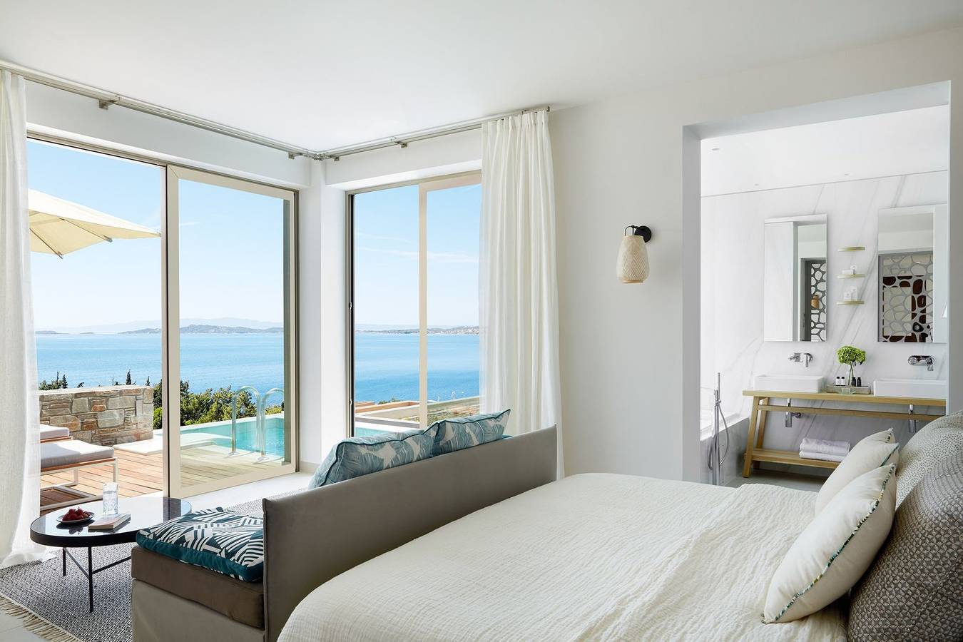 Excellent Halkidiki Villa | Junior Pool Villa 1 | 1 Bedroom | Stunning Sea Views | Ouranoupoli in Halkidiki