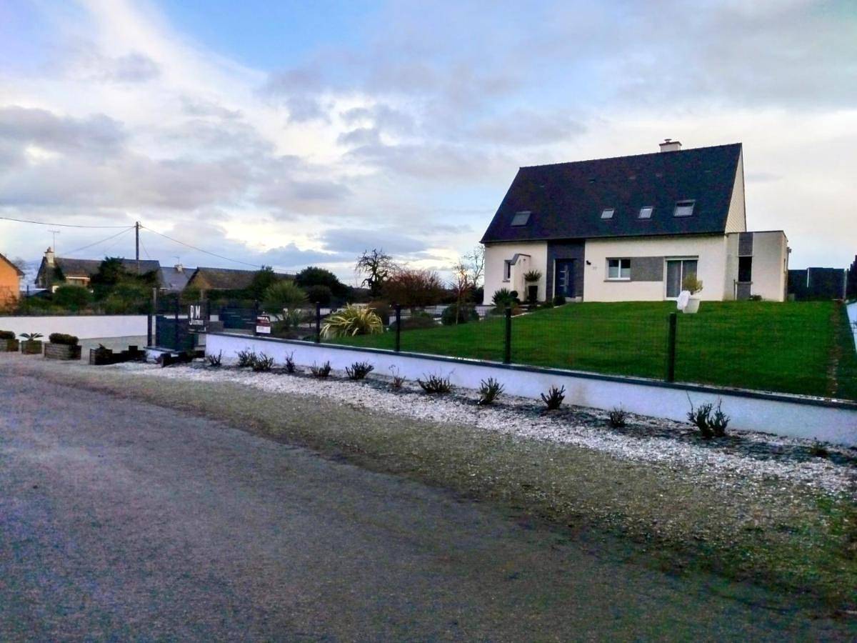 Appartement de vacances entier, Chambre bleu in Orgères, Région de Rennes