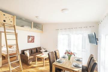 Ferienwohnung für 6 Personen, mit Pool und Garten sowie Terrasse in Memmingen