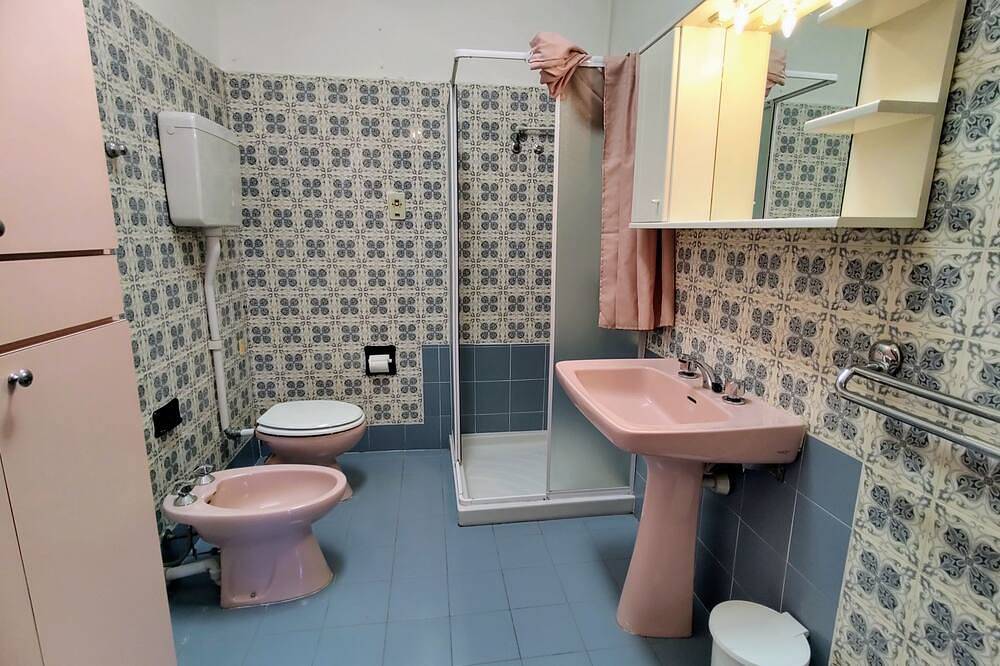 Ganze Wohnung, Ferienwohnung Betti in Domaso, Comer See