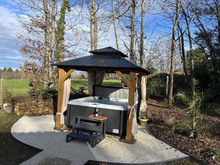 Location de vacances pour 4 personnes, avec vue et jardin, animaux acceptés à Pressignac-Vicq - 3