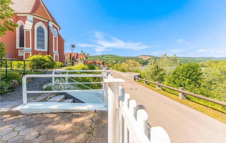 Ferienwohnung für 4 Personen, mit Terrasse und Garten sowie Pool - 1