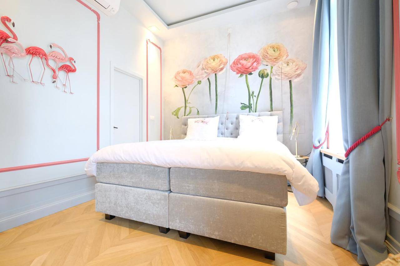 Double Room with Private Bathroom in Mons (Hennegau), Henegouwen