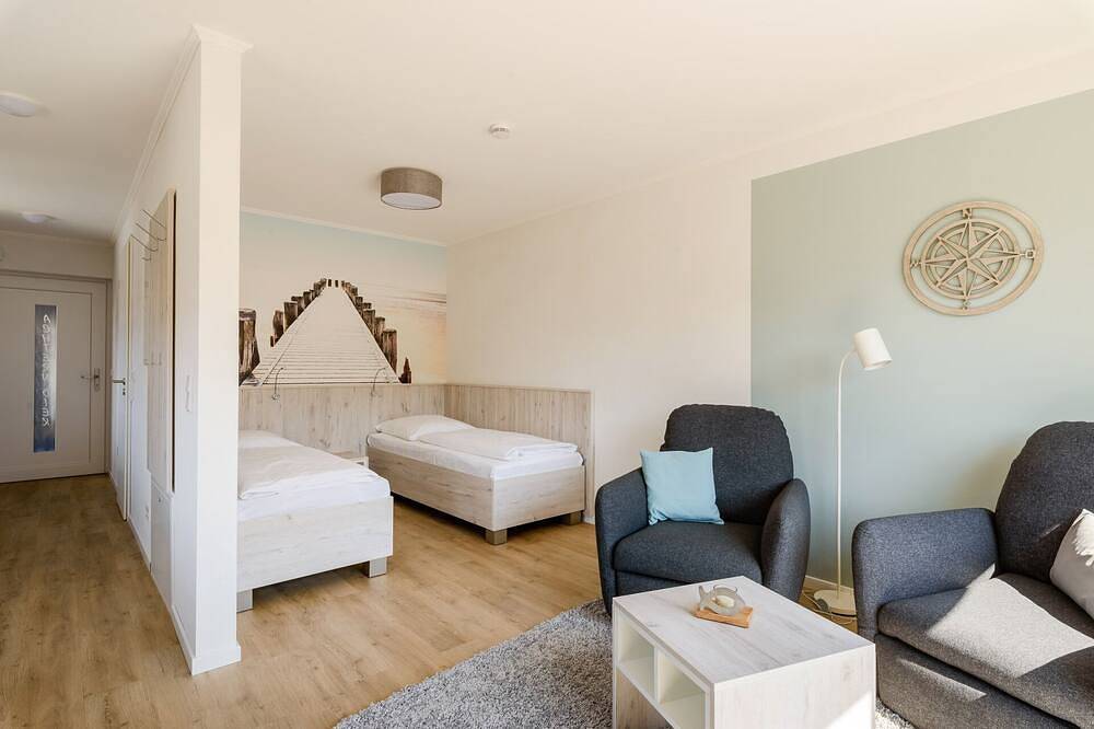 Ganze Wohnung, Ferienwohnung/App. für 2 Gäste mit 30m² in Husum in Husum Hafen, Husum