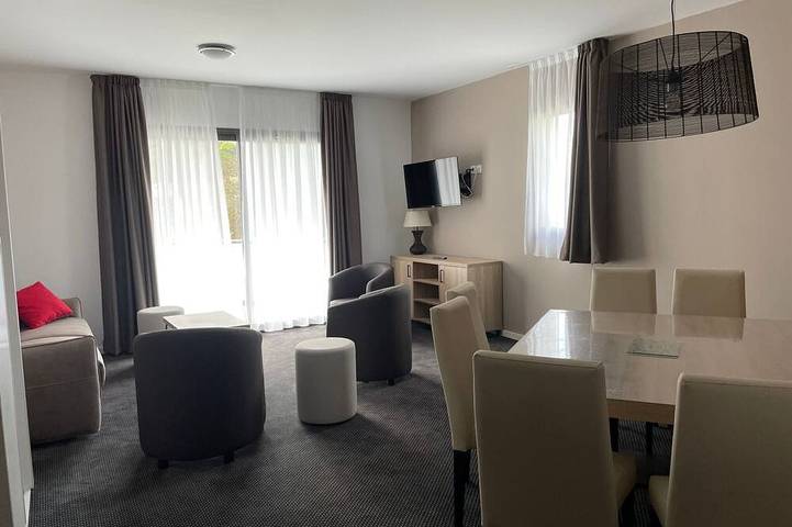 Apartamento entero, Gourette - Estudio cabina 65m² para 8 pers., se admiten mascotas, sábanas incluidas in Gourette, Eaux-Bonnes