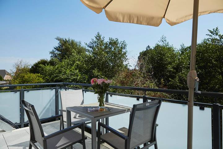Ganze Wohnung, Apartment Gezeiten mit schönem Balkon und Fahrradschuppen in Stinteck, Westerdeichstrich