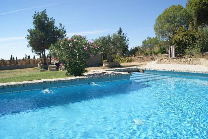 Casa rural para 14 personas, con Balcón y Terraza además de Jardín y Piscina en Murillo de Gállego