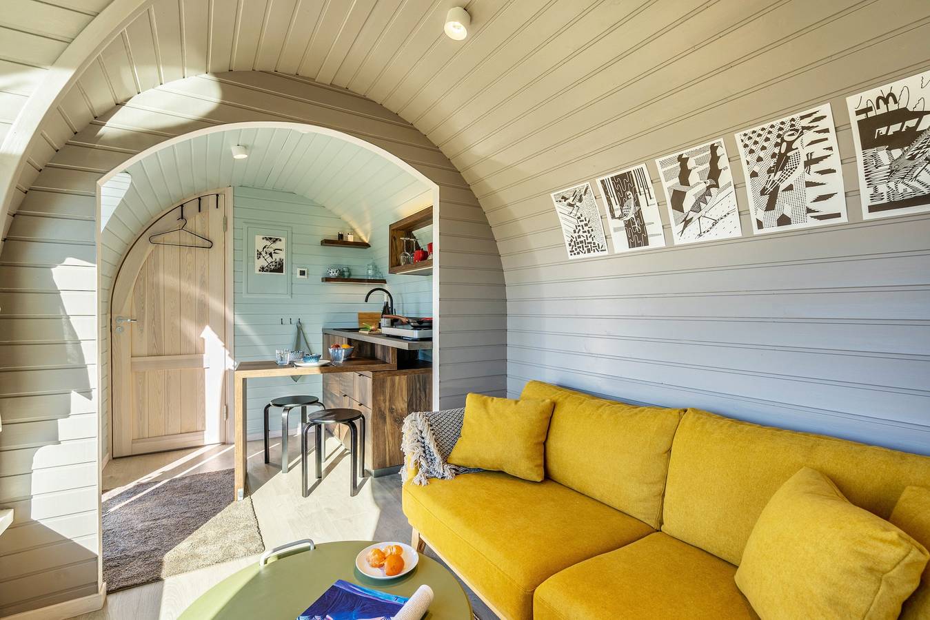 Tiny Home 'Stall Und Sterne - Kleiner Wagen' met uitzicht op de bergen, eigen terras en Wi-Fi, foto 9