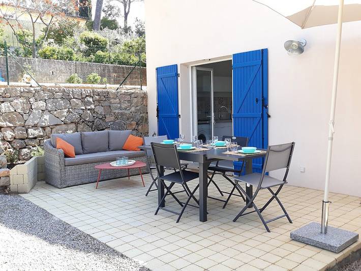 Gîte pour 4 personnes, avec piscine ainsi que jardin et terrasse à Trans-en-Provence - 3