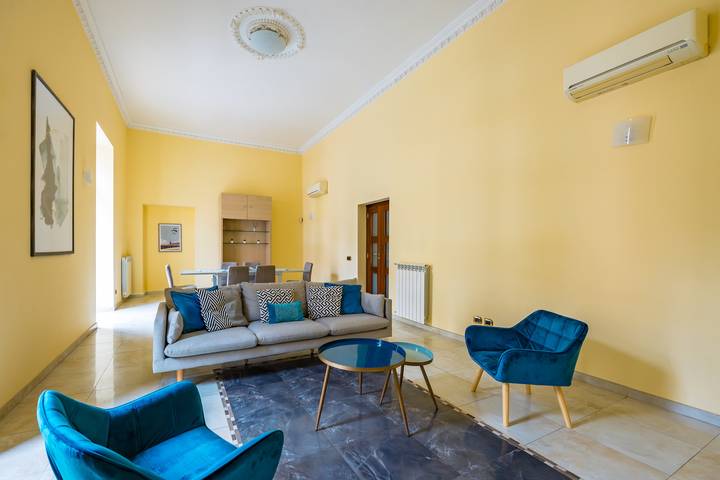 Ferienwohnung für 8 Personen, mit Balkon und Whirlpool - 1