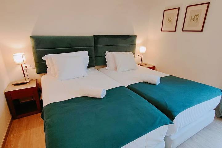 House with salt pool, Mondariz. Rias Baixas, 10 people in Mondariz, Province de Pontevedra