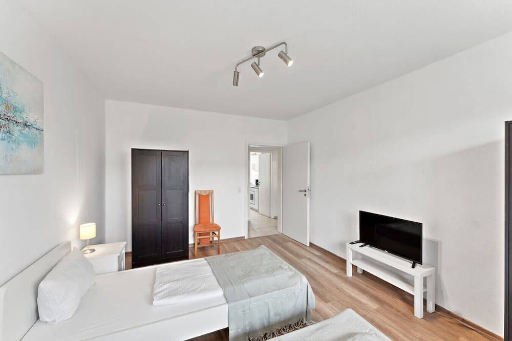 Ganze Wohnung, Halle (Saale)Apartment near S-bahn in Halle, Saale-Unstrut
