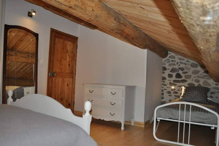 Location de vacances pour 8 personnes, avec terrasse et jardin, animaux acceptés à Noyers-sur-Jabron - 4